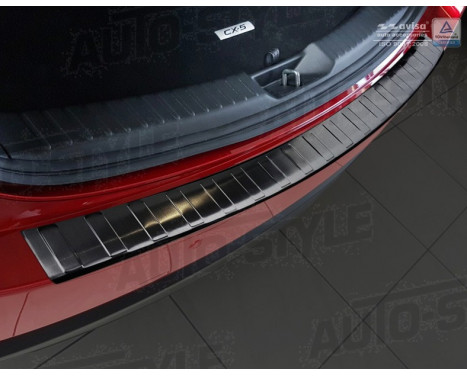 Black stainless steel bumper protector suitable for Mazda CX5 II 2017- 'Ribs', Image 2