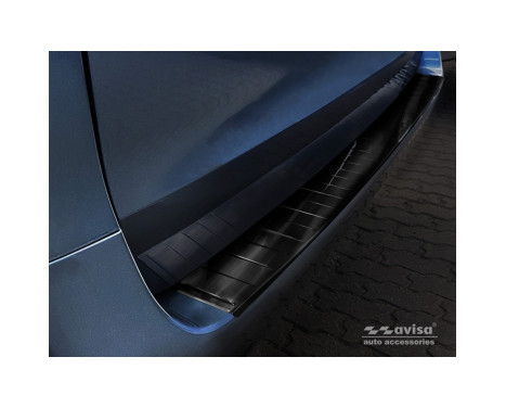 Black stainless steel bumper protector suitable for Mercedes Vito / V-Class 2014- 'Ribs' (Long version), Image 2