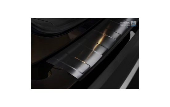 Black stainless steel bumper protector suitable for Mitsubishi Outlander III 2015- 'RIbs', Image 4