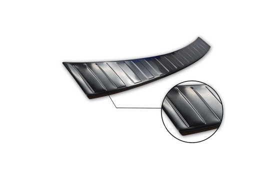 Black stainless steel bumper protector suitable for Seat Leon Sportstourer 2020- 'Ribs', Image 4