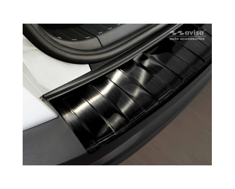 Black stainless steel bumper protector suitable for Skoda Karoq 2017- 'Ribs', Image 4