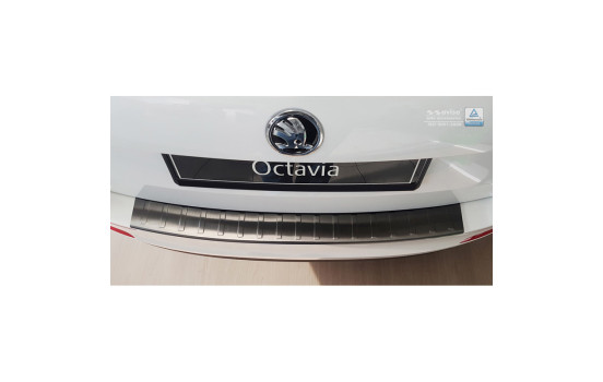 Black stainless steel bumper protector suitable for Skoda Octavia III Kombi 2013- 'Ribs', Image 3