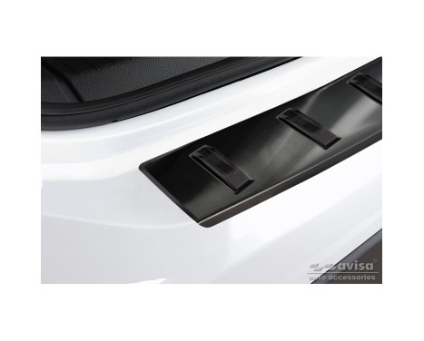 Black stainless steel bumper protector suitable for the Volkswagen T-Cross 2019- 'STRONG EDITION', Image 4