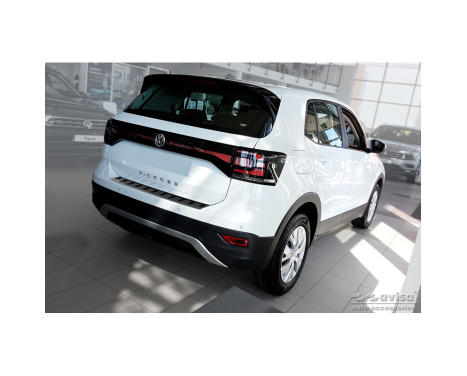 Black stainless steel bumper protector suitable for the Volkswagen T-Cross 2019- 'STRONG EDITION', Image 5
