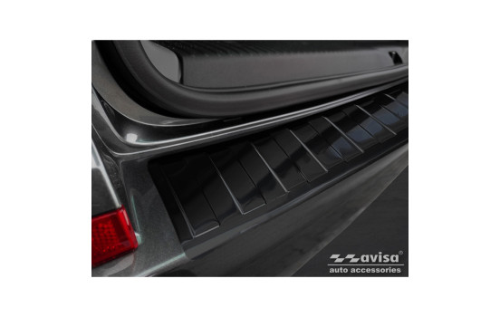 Black stainless steel bumper protector suitable for Volkswagen Caravelle T6 2015- & FL 2019- (with tailgate), Image 3