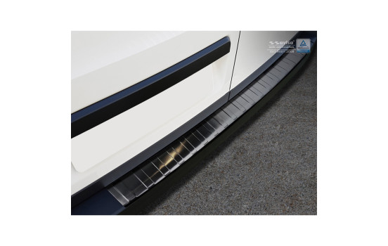 Black stainless steel bumper protector suitable for Volkswagen Crafter TGE 2017- 'Ribs', Image 4