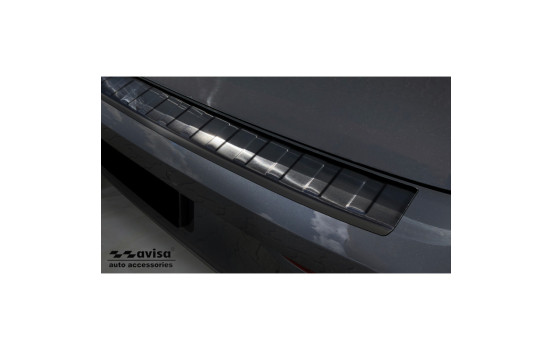 Black stainless steel bumper protector suitable for Volkswagen Golf VIII HB 5-door 2020- 'Ribs', Image 3