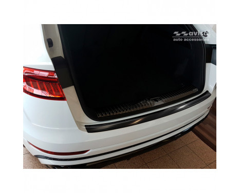 Black stainless steel rear bumper protector Audi Q8 2018-