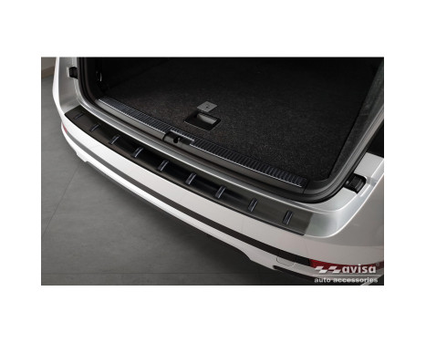 Black Stainless Steel Rear Bumper Protector for Skoda Superb III Combi 2015-2023 incl. Scout, Image 4