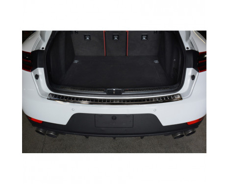 Black stainless steel rear bumper protector Porsche Macan 2013- 'Ribs', Image 2
