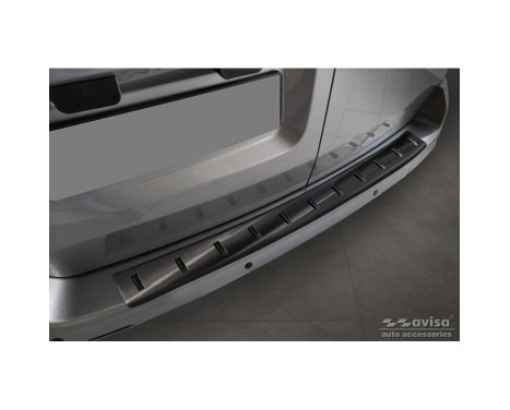 Black stainless steel rear bumper protector suitable for Citroën Space Tourer & Jumpy 2016- / Peugeot Travell