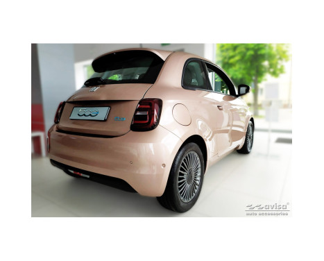 Black stainless steel rear bumper protector suitable for Fiat 500e Berlina 3-door 2020- 'Ribs', Image 5