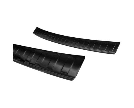 Black Stainless Steel Rear Bumper Protector suitable for Hyundai i10 HB 5-door 2019- 'Ribs', Image 4