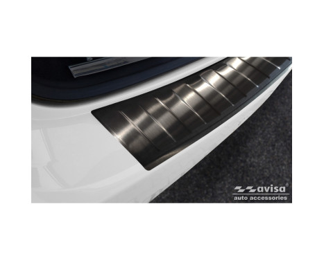 Black Stainless Steel Rear Bumper Protector suitable for Porsche Cayenne II 2010-2014 'Ribs', Image 4