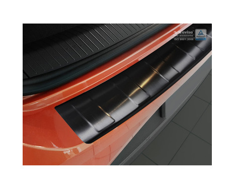 Black stainless steel rear bumper protector Volkswagen T-Roc 11 / 2017- 'Ribs', Image 5