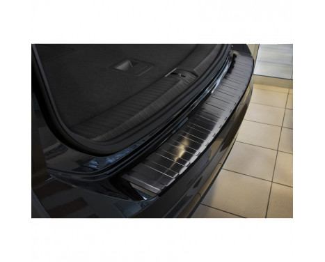 Black stainless steel rear bumper protector Volkswagen Touran II 2015- 'Ribs'