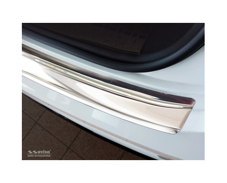 Chrome stainless steel rear bumper protector Audi Q8 2018 - 'Ribs', Image 2