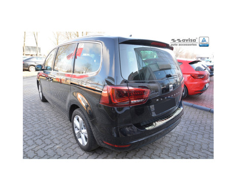 Chrome stainless steel Rear bumper protector Seat Alhambra & Volkswagen Sharan II 2010- 'Ribs', Image 3
