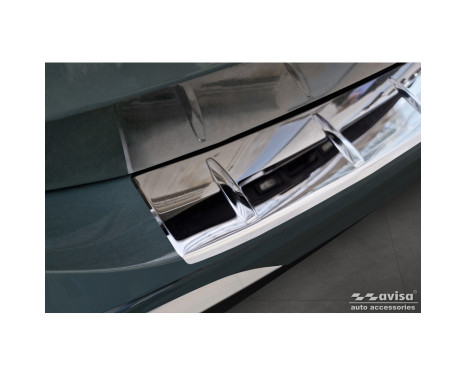 Chrome stainless steel rear bumper protector suitable for Volkswagen Tiguan (CT1) 2024- 'Ribs', Image 3