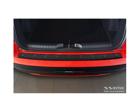 Matt black stainless steel rear bumper protector suitable for Fiat 600 Mild Hybrid / 600e 2023 - 'Ribs', Image 3