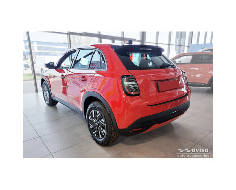 Matt black stainless steel rear bumper protector suitable for Fiat 600 Mild Hybrid / 600e 2023 - 'Ribs', Image 4