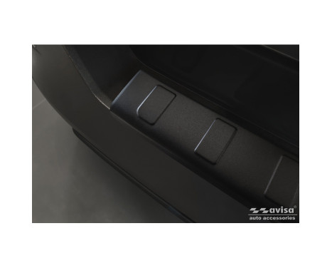 Matt black stainless steel rear bumper protector suitable for Jeep Avenger + EV 2023- 'Ribs', Image 3