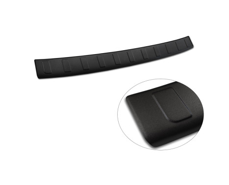 Matt black stainless steel rear bumper protector suitable for Jeep Avenger + EV 2023- 'Ribs', Image 6