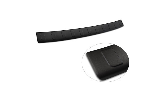 Matt black stainless steel rear bumper protector suitable for Jeep Avenger + EV 2023- 'Ribs', Image 6