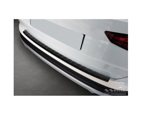 Matt black stainless steel rear bumper protector suitable for Seat Ateca 2016-2020 & FL 2020- 'Ribs'