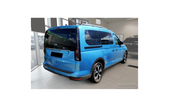 Matte Black Aluminum Bumper Protector Fits Ford Tourneo Connect III 2022- 'Riffled Plate', Image 4