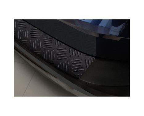 Matte Black Aluminum Bumper Protector fits Nissan X-Trail IV (T33) 2021- 'Riffled Plate', Image 4