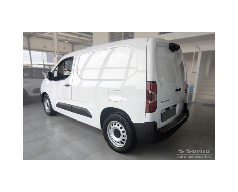 Matte black Aluminum Bumper protector suitable for Citroën Berlingo (Multispace) & Peugeot Par, Image 4