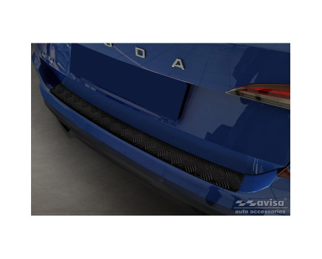 Matte black aluminum bumper protector suitable for Skoda Kamiq 2019- 'Riffled Plate'