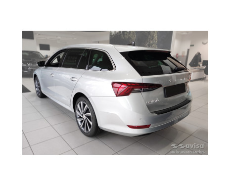 Matte black Aluminum Bumper protector suitable for Skoda Octavia IV Kombi 2020- (incl. RS, excl., Image 4