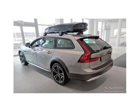 Matte black stainless steel bumper protector suitable for Volvo V90 9/2016- 'Ribs', Image 4