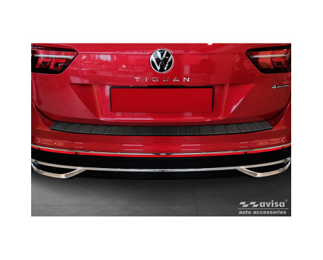 Matte black stainless steel rear bumper protector for Volkswagen Tiguan II / Allspace incl. Facelift & RL, Image 2