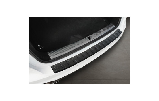 Matte black stainless steel rear bumper protector suitable for Audi A4 Avant S-Line 2015-2019 & Facelift 2019-, Image 4