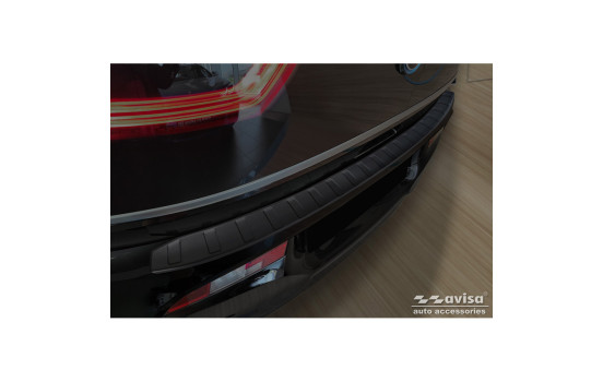 Matte black stainless steel Rear bumper protector suitable for BMW i3 (i01) Facelift 2017-2022 'Ribs', Image 4