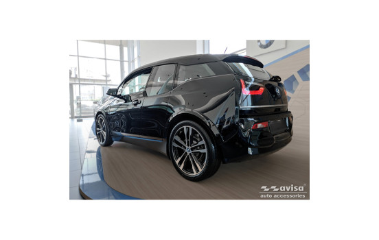 Matte black stainless steel Rear bumper protector suitable for BMW i3 (i01) Facelift 2017-2022 'Ribs', Image 5