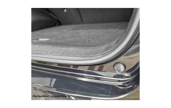 MAX6 Custom-made Rear Bumper Protection Film Volkswagen Touran I (1T) 2010-2015 - Transparent, Image 2