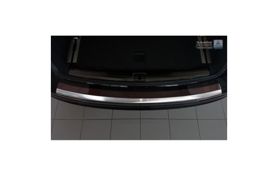 Stainless steel bumper protector suitable for 'Deluxe' Audi Q5 2008-2016 Chrome/Red-Black Carbon, Image 2