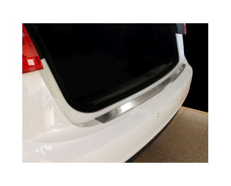 Stainless steel bumper protector suitable for Audi A6 Avant 2011-, Image 2