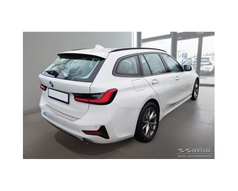 Stainless steel bumper protector suitable for BMW 3-Series G21 Touring 2019-2022 'Ribs', Image 5