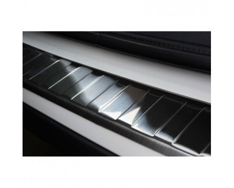 Stainless steel bumper protector suitable for BMW X1 F48 2015- 'Ribs', Image 5