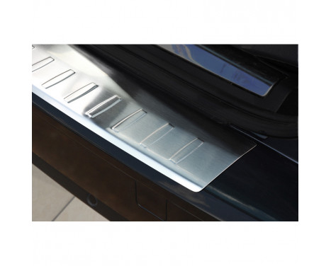 Stainless steel bumper protector suitable for Citroën C5 Tourer 2008- 'Ribs', Image 3