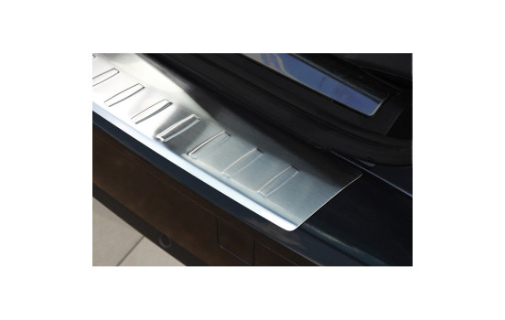 Stainless steel bumper protector suitable for Citroën C5 Tourer 2008- 'Ribs', Image 3