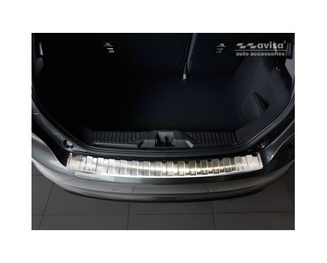 Stainless steel bumper protector suitable for Ford Fiesta MK8 5-door 2017- 'Ribs', Image 3