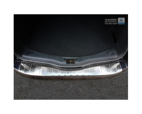 Stainless steel bumper protector suitable for Ford Mondeo Wagon 2007-2010 'Ribs', Image 3