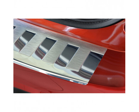 Stainless steel bumper protector suitable for Honda Civic Tourer 2014- 'Ribs', Image 2