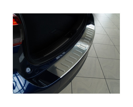 Stainless steel bumper protector suitable for Mazda 6 III GJ estate 2012- 'Ribs', Image 2